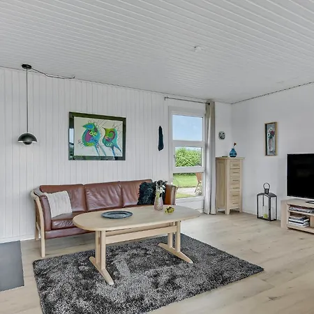 3 Bedroom In Holiday home *